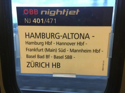 Affiche du train de nuit ÖBB NightJet NJ 401/471 Hamburg-Altona, Hamburg Hbf, Hannover Hbf, Fankfurt (Main) Süd, Mannheim Hbf, Basel Bad Bf, Basel SBB, Zürich HB