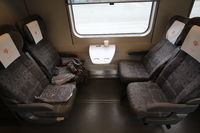 Carré de 4 sièges inclinables en 2<sup>e</sup> classe du train de nuit Trondheim Bodø (Norvège)