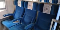 Sièges dans le compartiment 1<sup>e</sup> classe à 6 sièges du train Varsovie ⇄ Brest