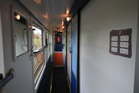 Couloir des compartiments 6 couchettes du train de nuit Paris ➔ Saint-Jean-de-Luz ➔ Irun ; prise électrique visible