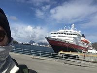Express côtier norvégien Hurtigruten Kong Harald dans le port de Bodø