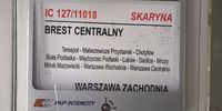Panneau dans le train Brest ⇄ Varsovie Brest Centralny Warszawa Zachodnia IC 127/11018 Skaryna