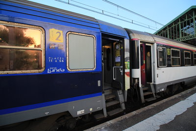 Voitures couchettes du train de nuit Paris ↔ Perpignan ↔ Port-Bou