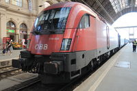 Locomotive du train de nuit EN463 Kálmán Imre à l’arrivée en gare Budapest Keleti