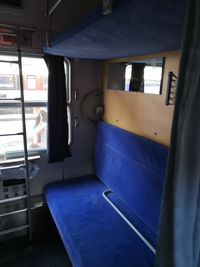 Compartiment 4 couchettes dans le train de nuit NightJet NJ464 Graz ⇄ Zurich