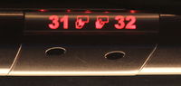 Affichage des numéros de sièges 31 et 32 dans l’Eurostar rouge (ex-Thalys), en classe comfort 2