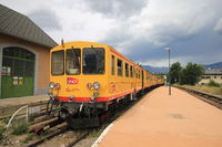 Motrice ZBD 116 du train jaune de Cerdagne (série Z 100) en gare de Bourg-Madame