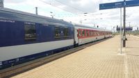 Voitures lits du train de nuit Oberhausen – Varsovie en gare de Warszawa Zachodnia